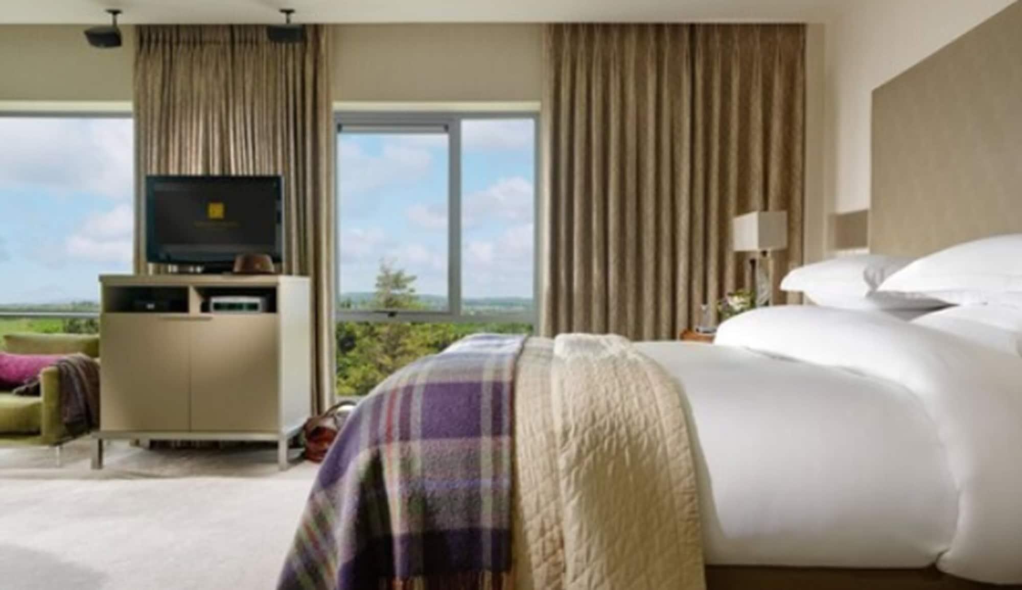 Aghadoe Heights Hotel & Spa Killarney Eksteriør bilde A bedroom at the hotel