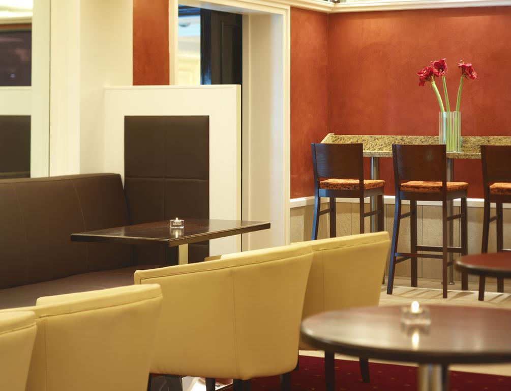 Aghadoe Heights Hotel & Spa Killarney Eksteriør bilde The lounge at the airport