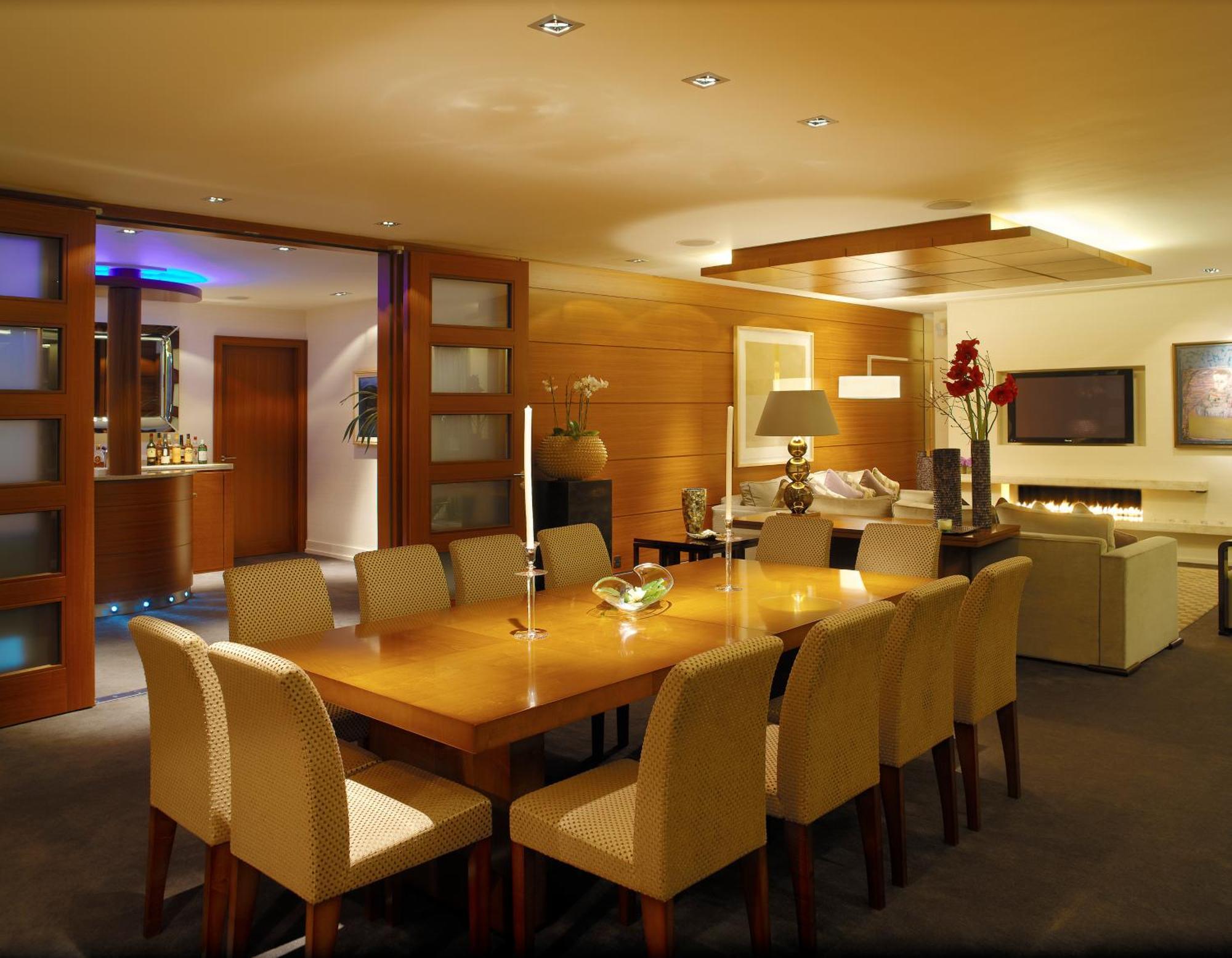 Aghadoe Heights Hotel & Spa Killarney Rom bilde The interior of the British Airways Concorde Room